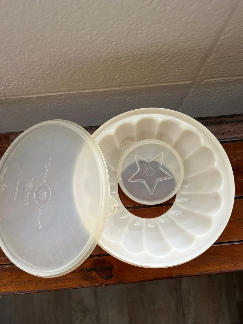 Vintage Original Tupperware Jel-O-Mold Cream Color Marked Tupper- Seal 3 Pieces